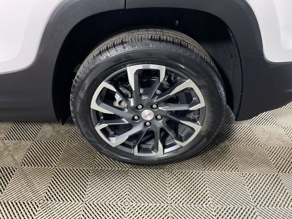 Certified 2024 GMC Terrain SLT w/ Infotainment Package II AWD/4WD image 10