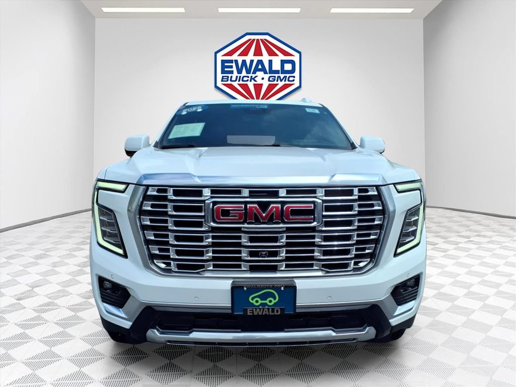 Certified 2025 GMC Yukon XL Denali w/ Sun & Power Step Package AWD/4WD image 5