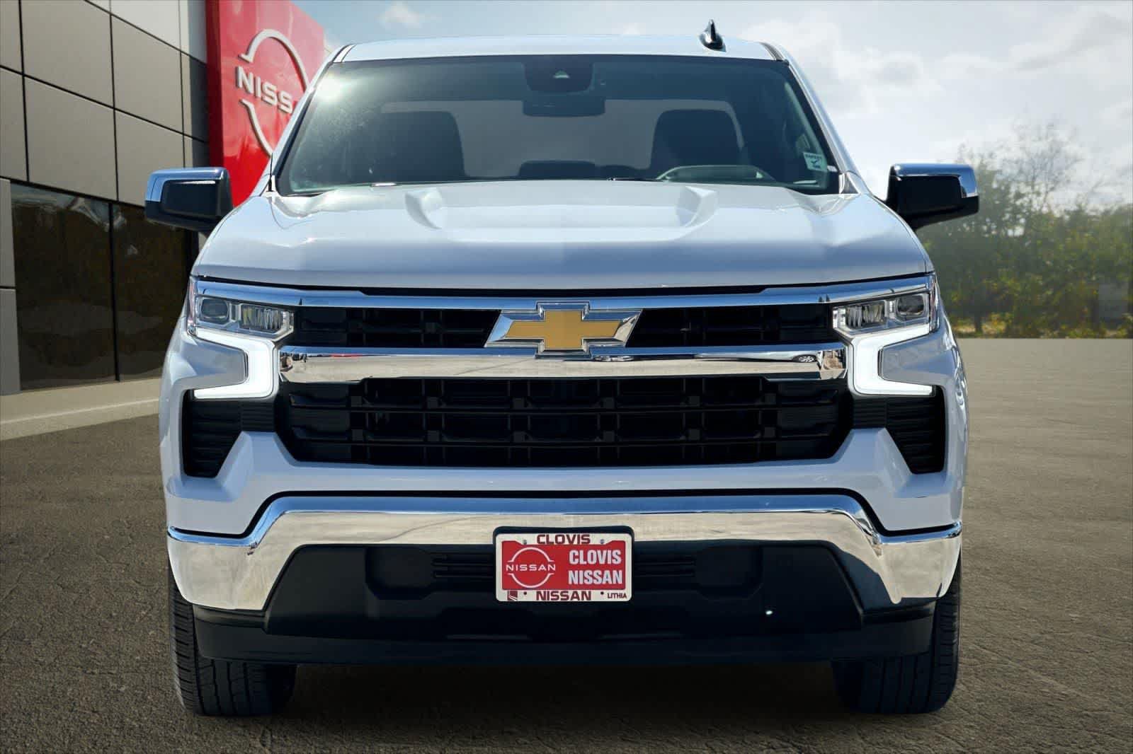 Used 2024 Chevrolet Silverado 1500 LT RWD image 10