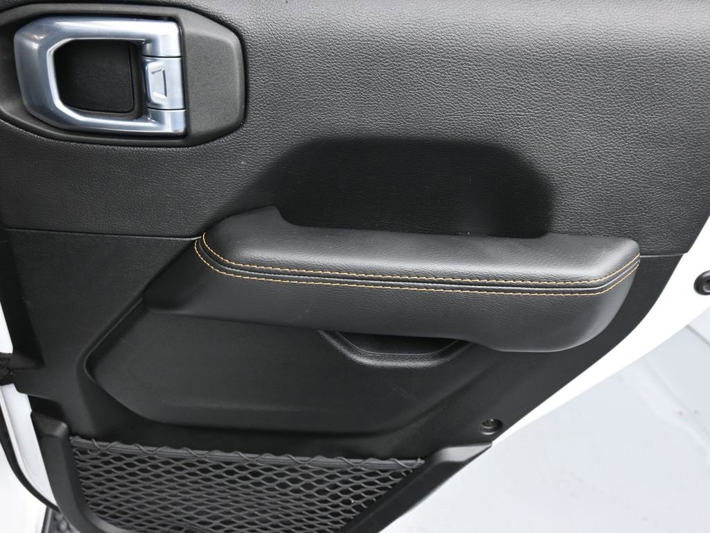 Used 2021 Jeep Wrangler Unlimited Sahara image 15
