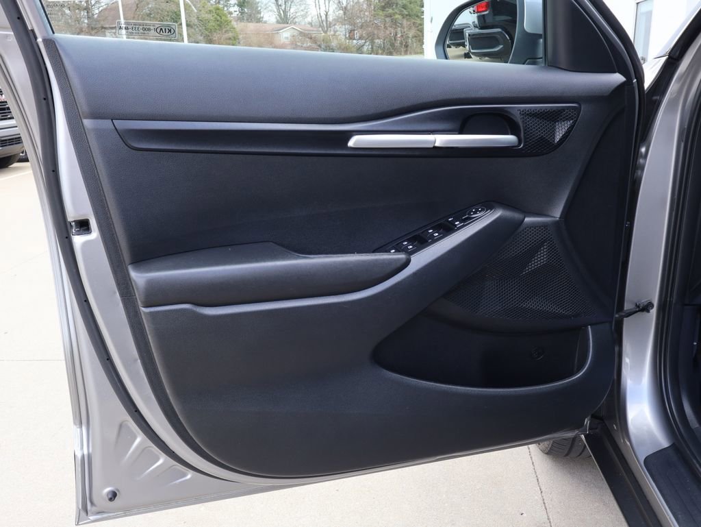 Used 2021 Kia Seltos LX image 10