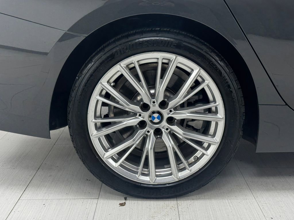 Used 2023 BMW 330i xDrive Sedan w/ Premium Package image 42