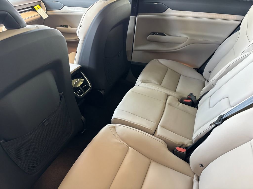 New 2026 Volvo EX90 Plus image 11