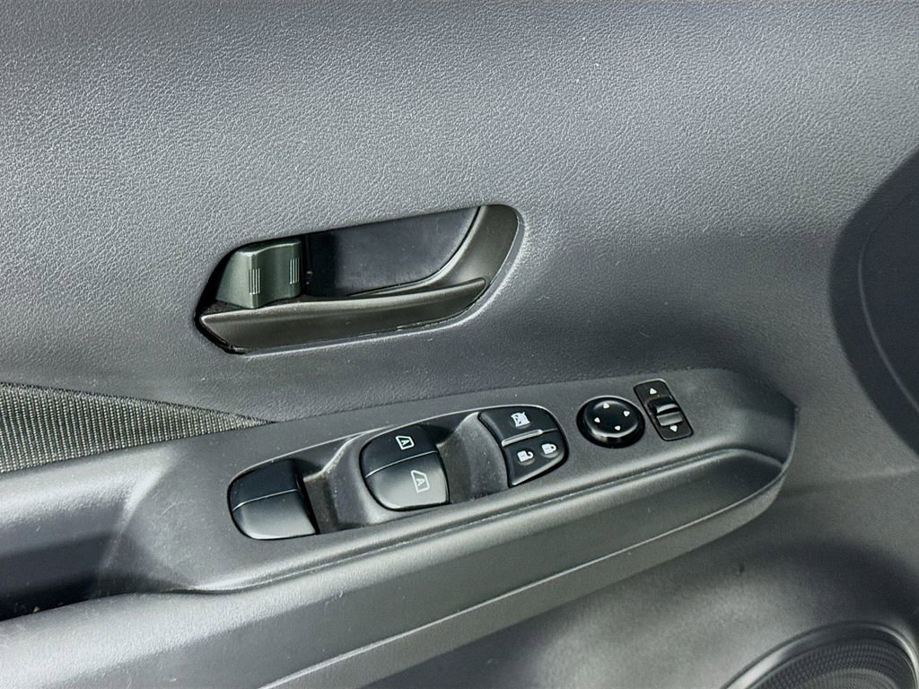 Used 2024 Nissan Kicks S FWD image 17