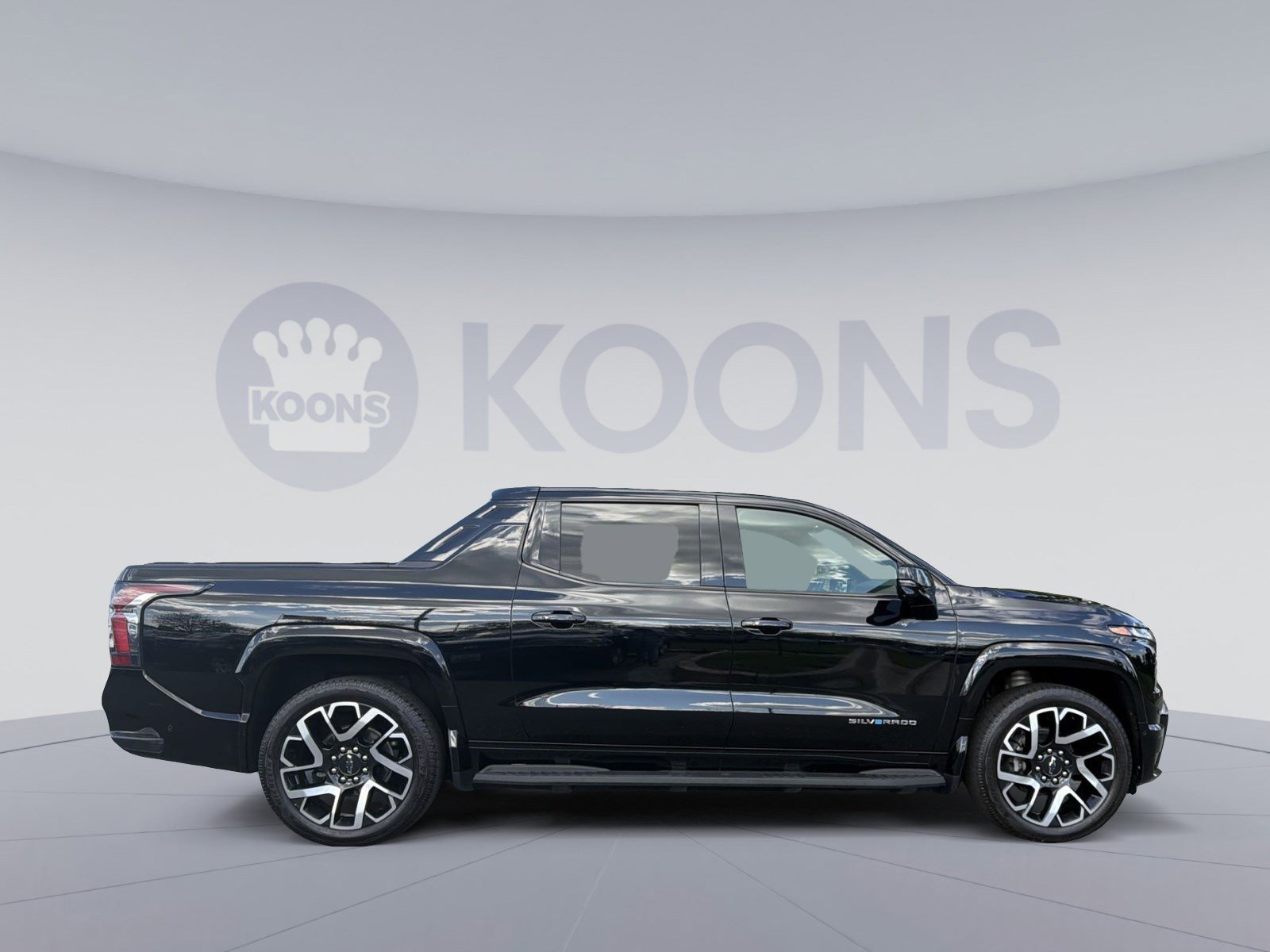 Used 2025 Chevrolet Silverado EV RST image 17