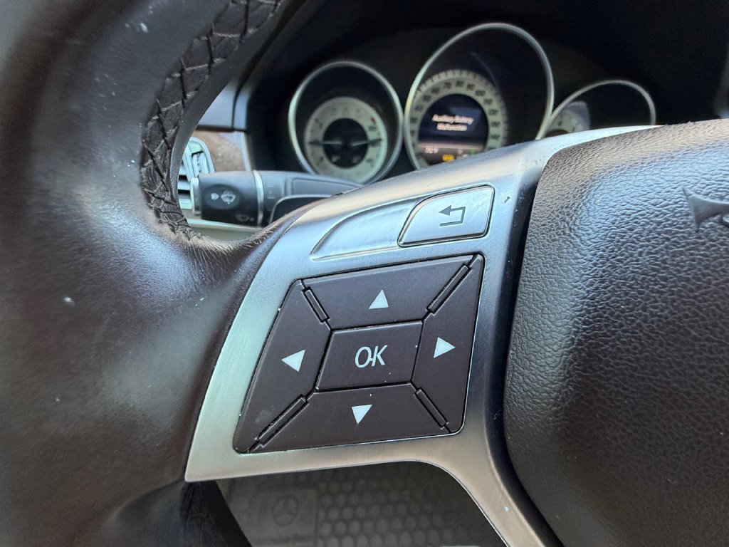 Used 2014 Mercedes-Benz E 350 4MATIC Sedan image 22