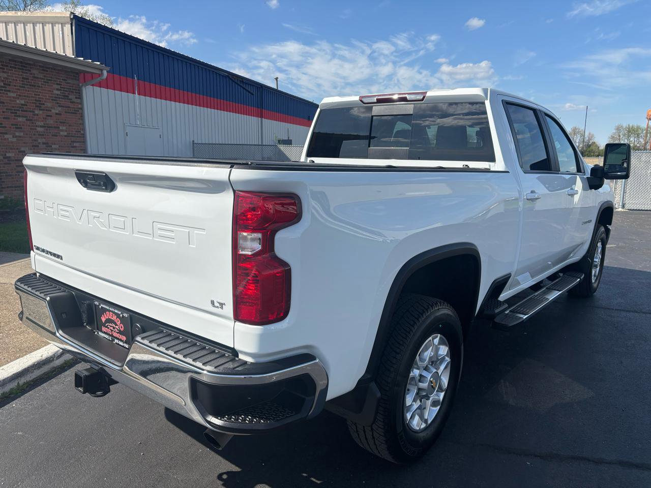 Used 2022 Chevrolet Silverado 2500 LT w/ Convenience Package AWD/4WD image 3