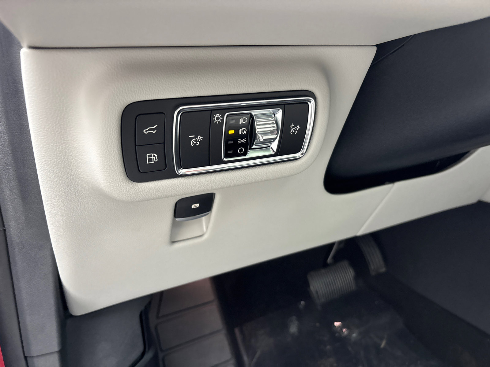 New 2026 Lincoln Nautilus Reserve w/ Jet Appearance Package image 14