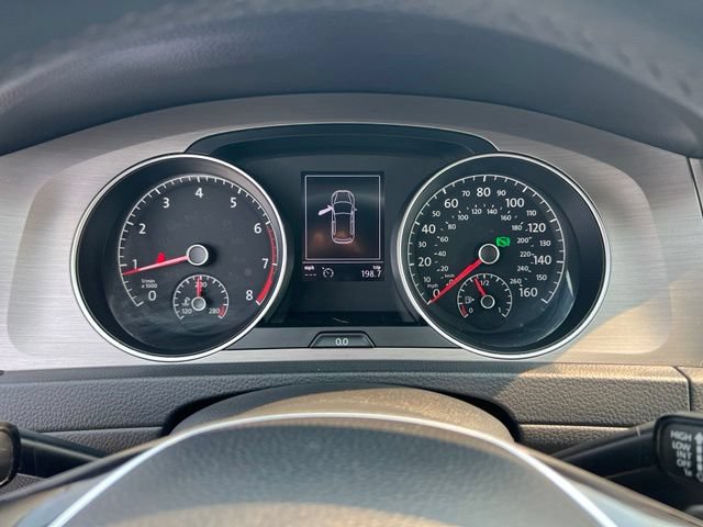 Used 2017 Volkswagen Golf S FWD image 16