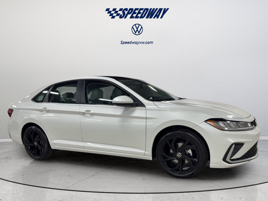New 2026 Volkswagen Jetta SE FWD image 3