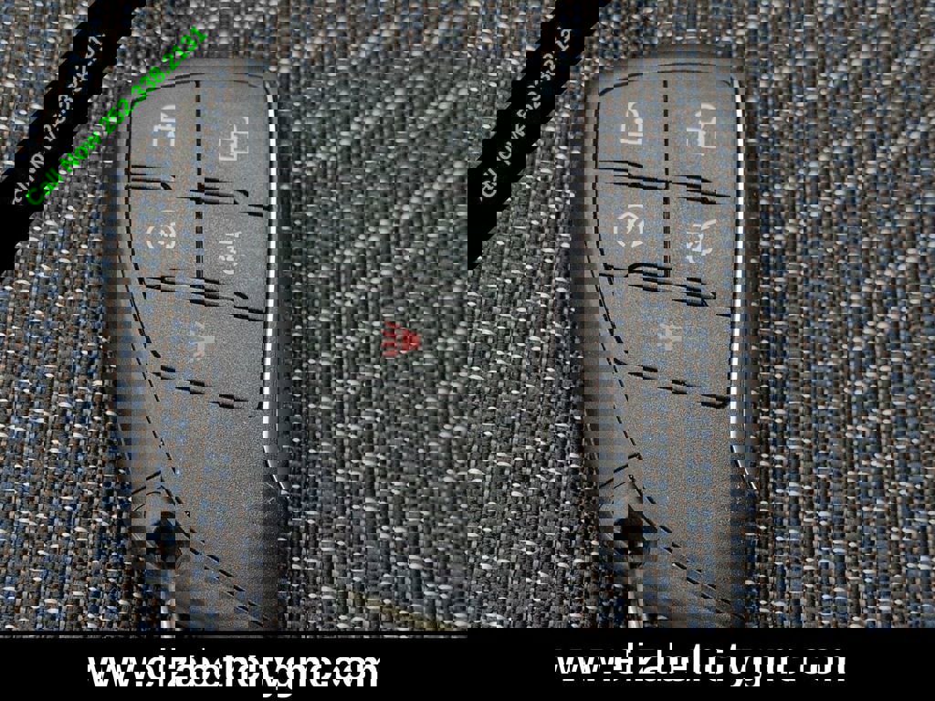 Used 2023 Buick Envision Preferred image 31