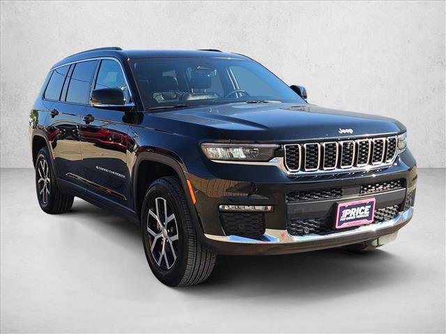 Used 2024 Jeep Grand Cherokee L Limited w/ Luxury Tech Group II image 3
