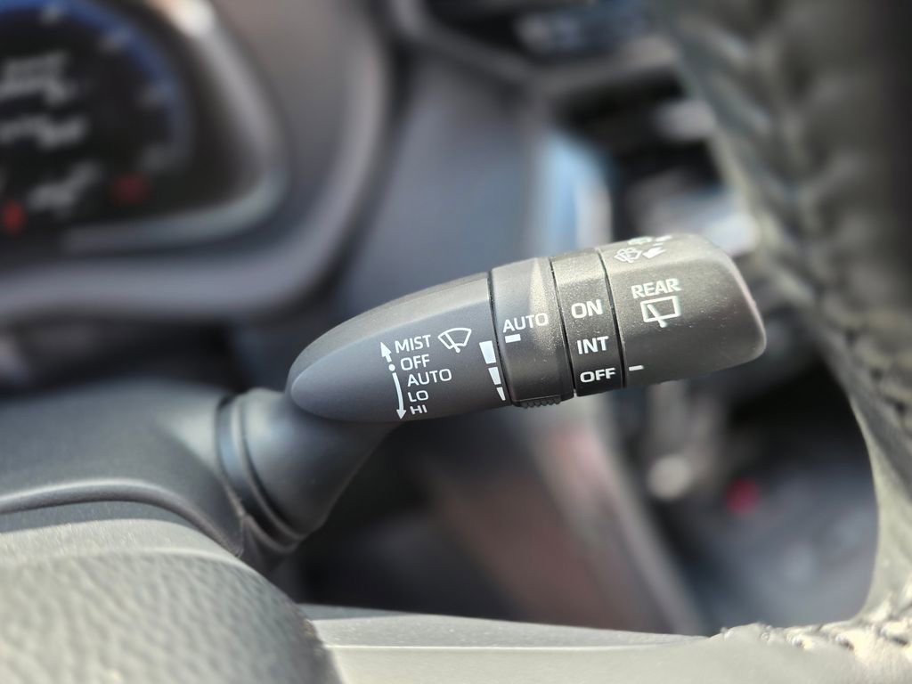 Used 2024 Toyota Venza Limited AWD/4WD image 37