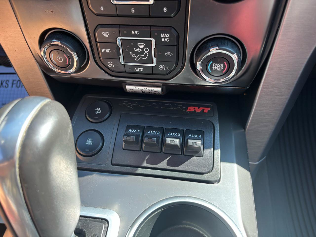 Used 2014 Ford F150 Raptor w/ Equipment Group 801A Luxury AWD/4WD image 37