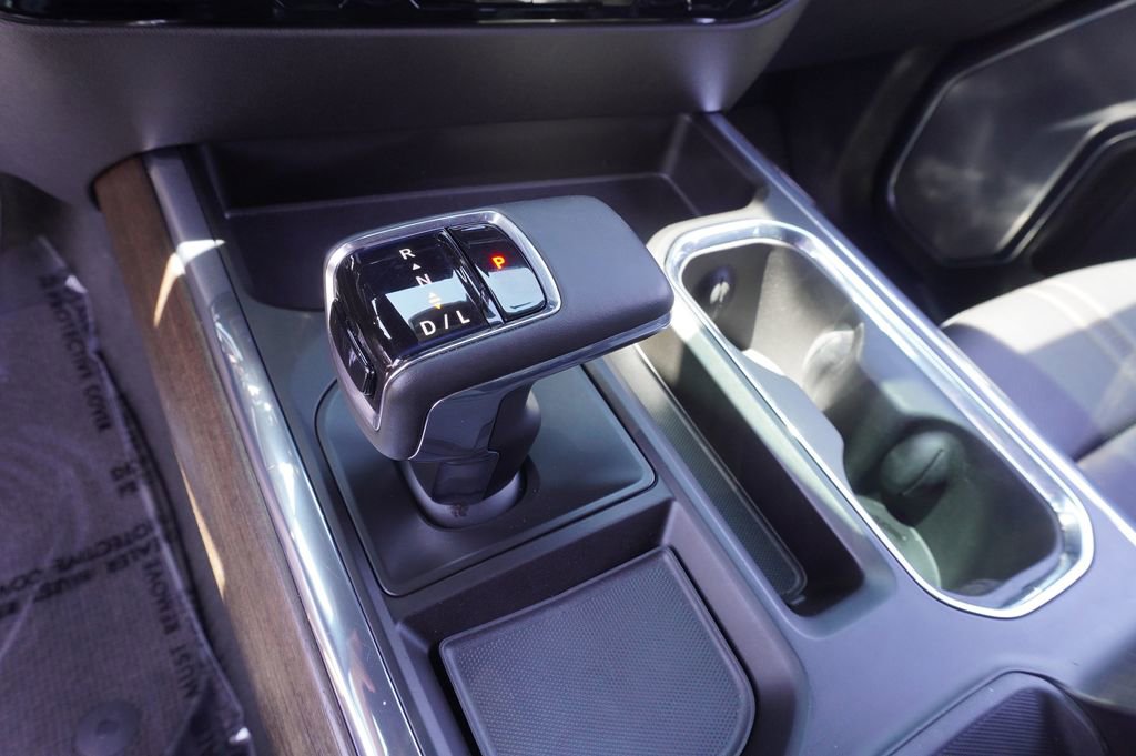 Certified 2023 Chevrolet Silverado 1500 High Country AWD/4WD image 20