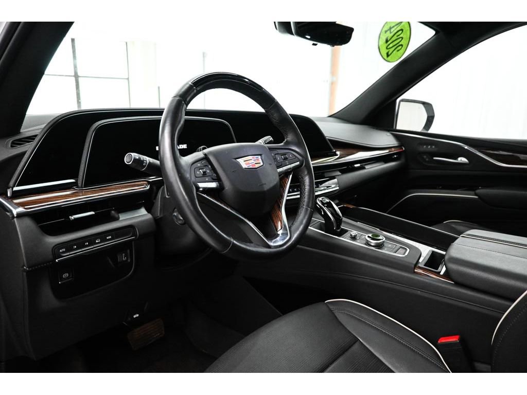 Certified 2024 Cadillac Escalade ESV Premium Luxury w/ LPO, Floor Liner Package AWD/4WD image 11