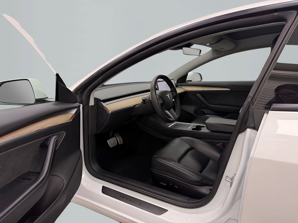 Used 2021 Tesla Model 3 Performance image 8