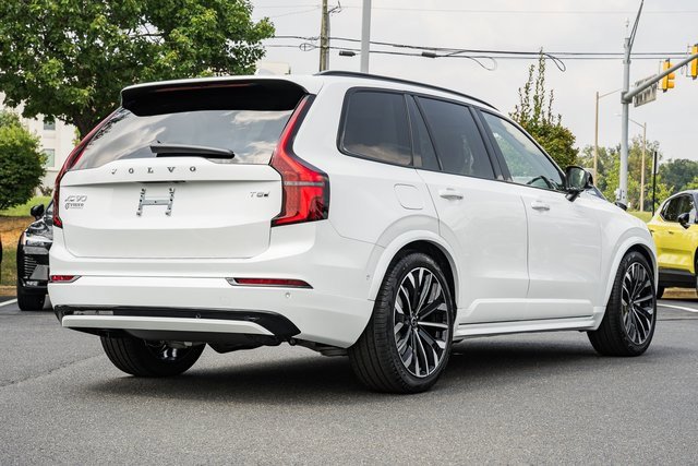 New 2026 Volvo XC90 T8 Ultra w/ Protection Package Premier image 4