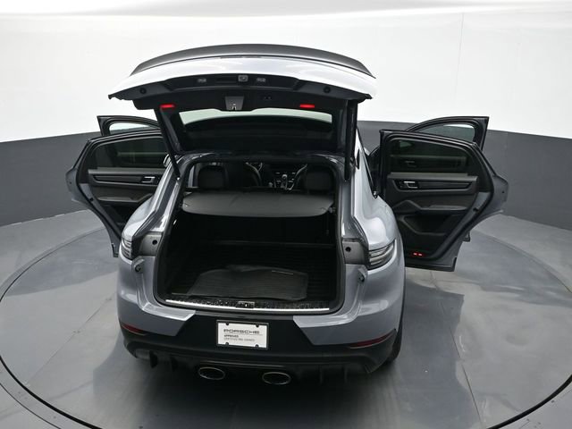 Certified 2023 Porsche Cayenne Turbo GT AWD/4WD image 28