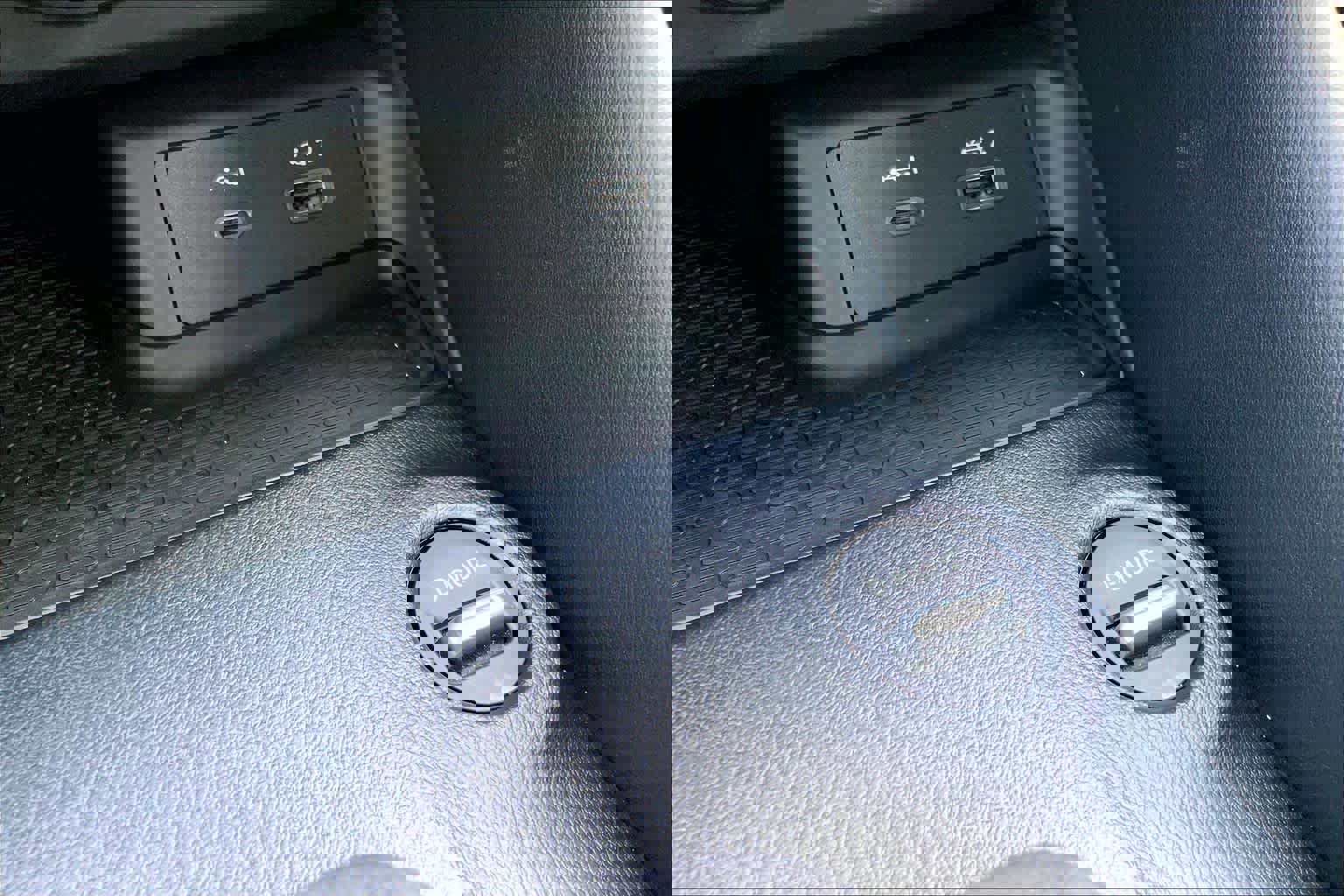 Used 2024 Nissan Z Performance w/ Floor Mat Package RWD image 33