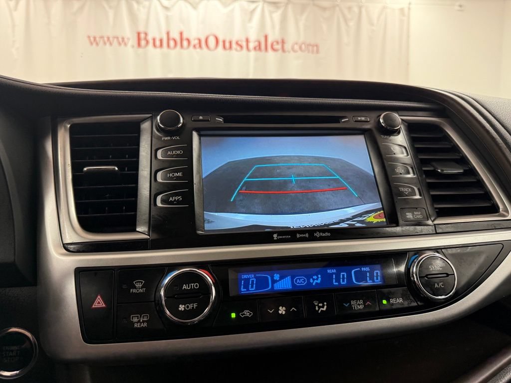 Used 2018 Toyota Highlander XLE FWD image 14