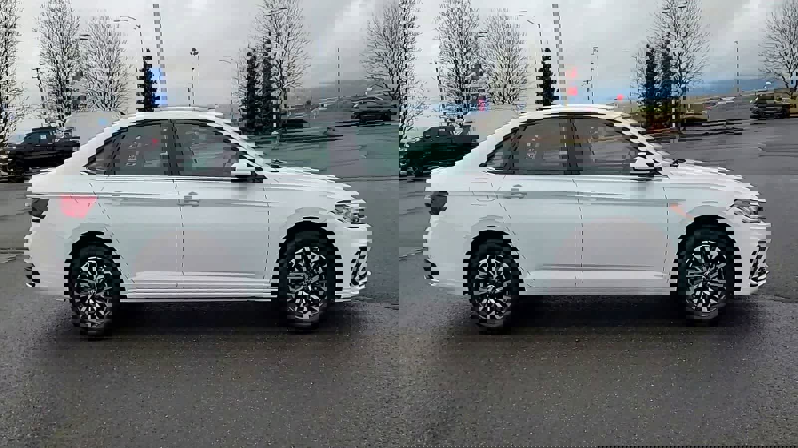 Used 2025 Volkswagen Jetta S image 9