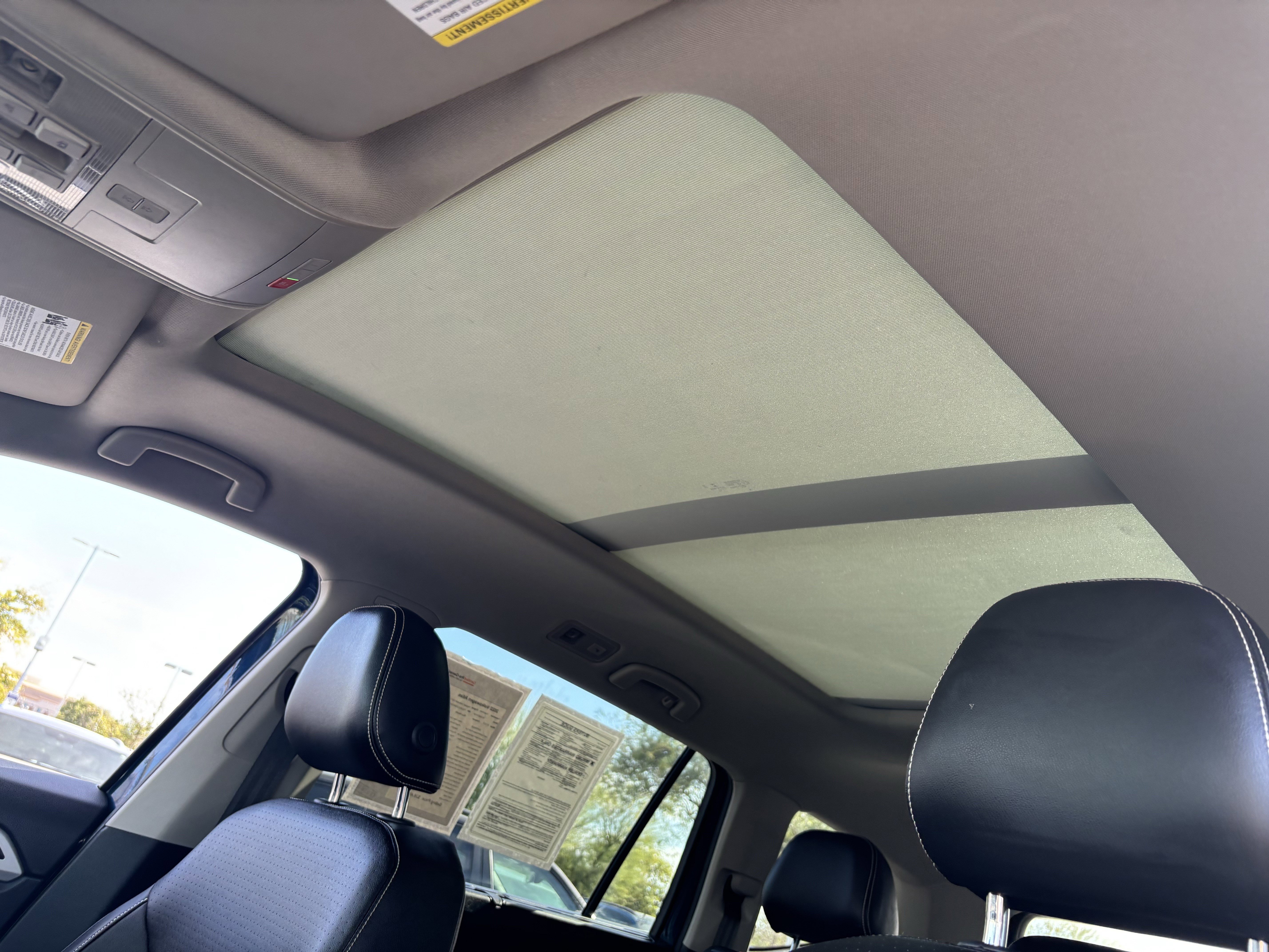 Used 2022 Volkswagen Atlas SE w/ Panoramic Sunroof Package image 16