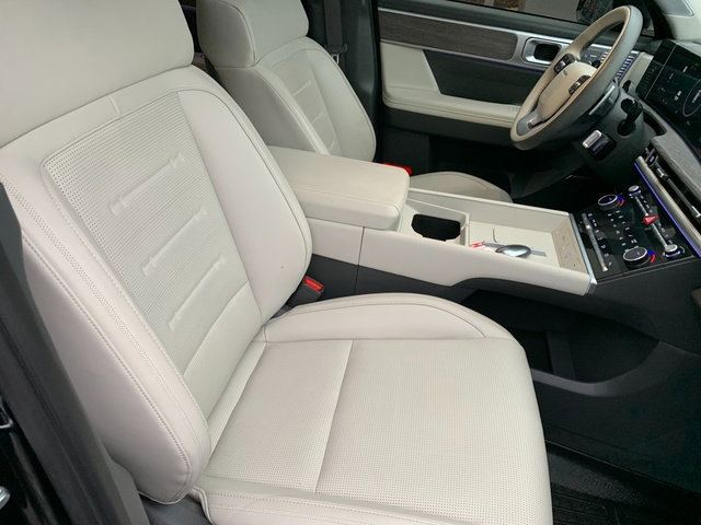 Used 2024 Hyundai Santa Fe Calligraphy image 10