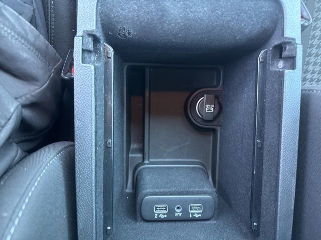 Used 2022 Dodge Charger R/T w/ Performance Handling Group image 29