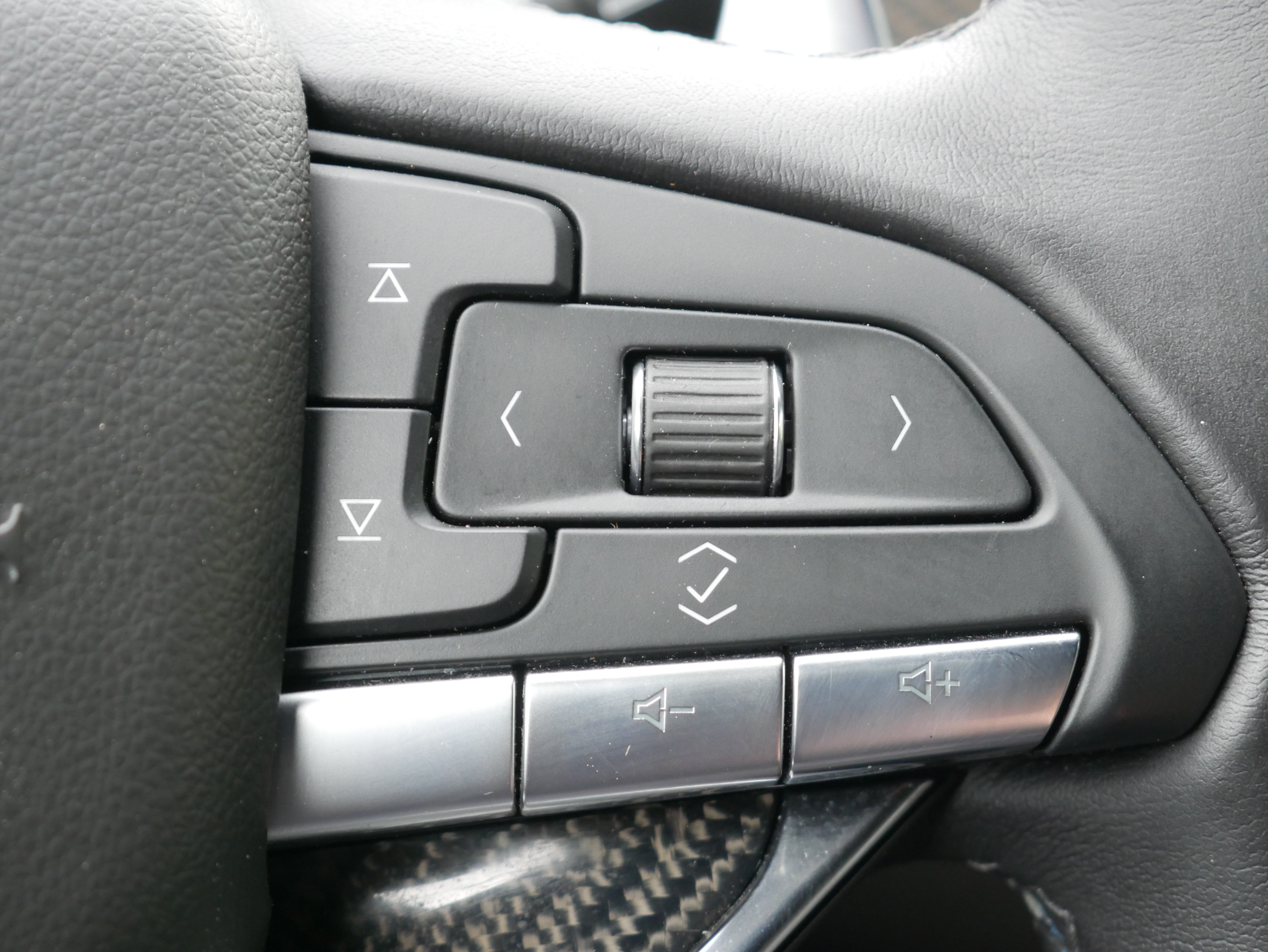 Used 2020 Cadillac XT6 Sport AWD/4WD image 30