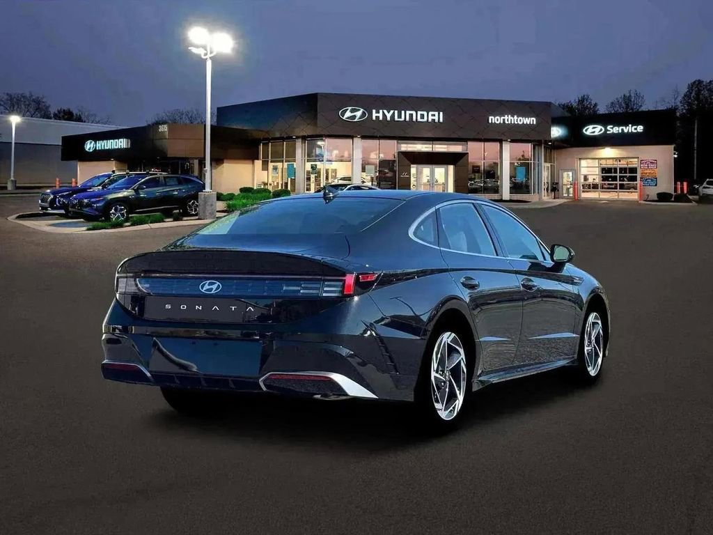 New 2026 Hyundai Sonata SEL FWD image 7