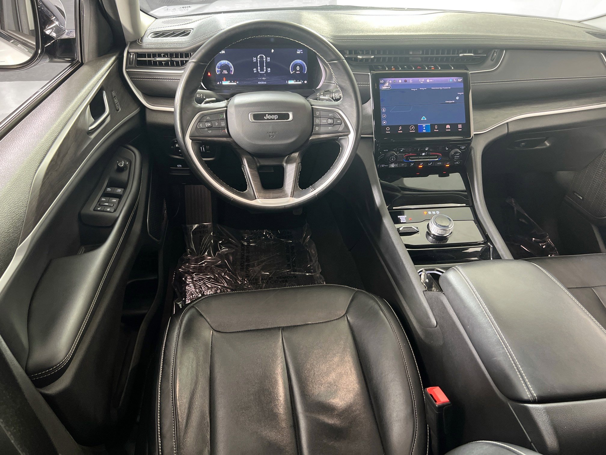 Used 2022 Jeep Grand Cherokee Limited AWD/4WD image 22