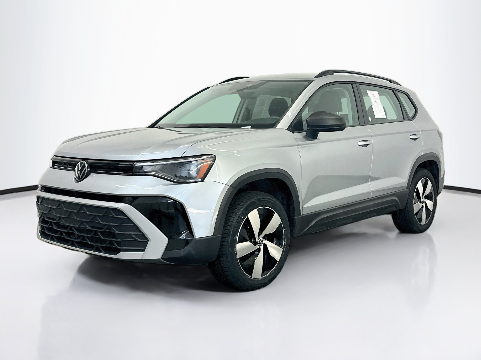 Used 2025 Volkswagen Taos S AWD/4WD image 3