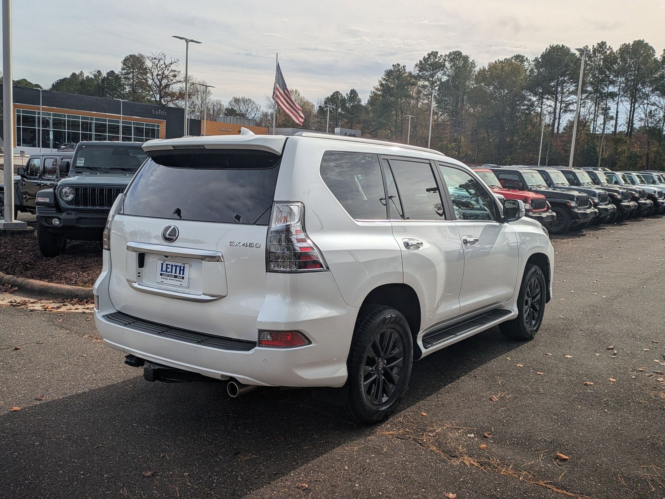 Used 2021 Lexus GX 460 Premium w/ Premium Package image 5