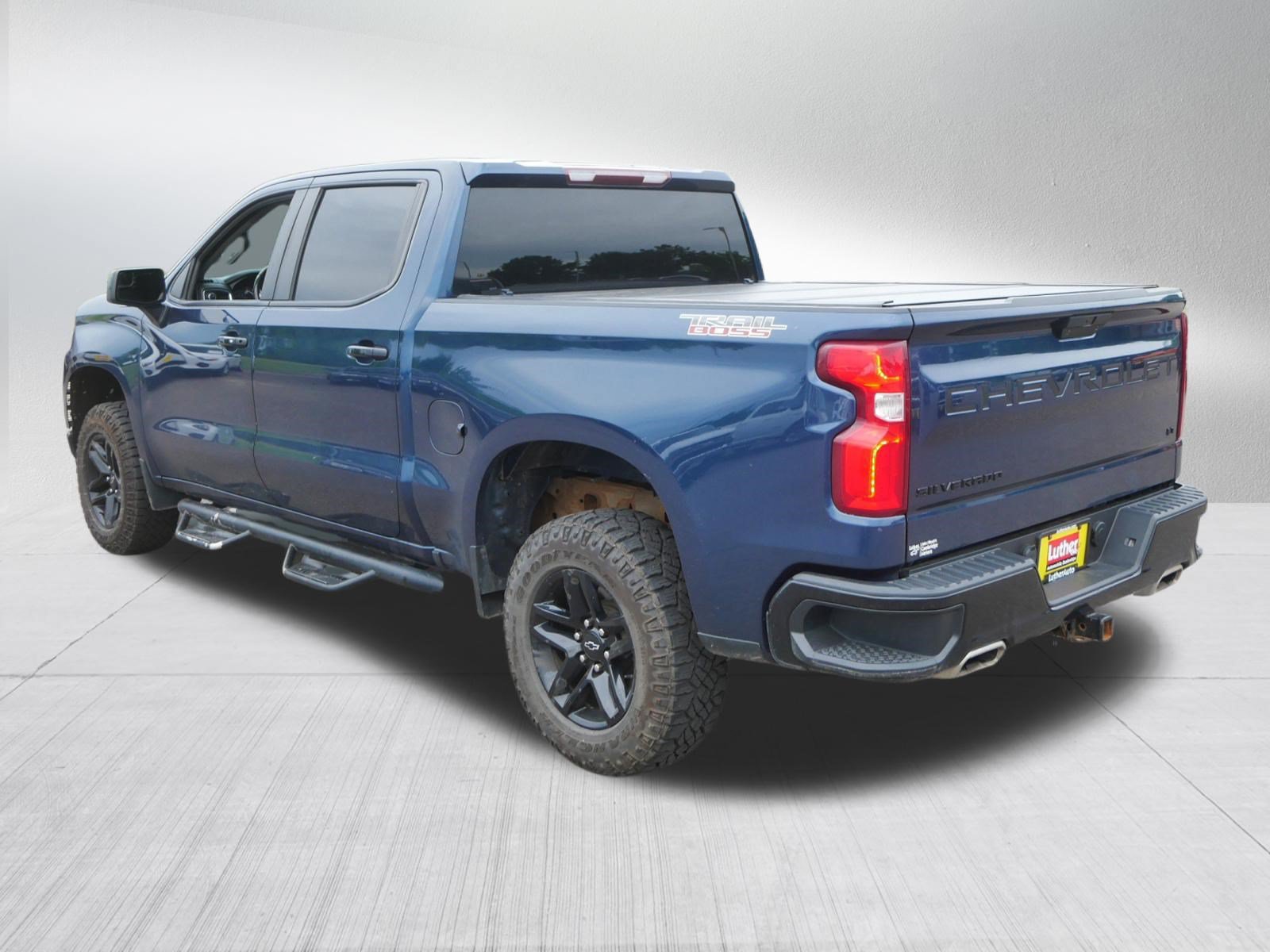Certified 2021 Chevrolet Silverado 1500 LT Trail Boss w/ LPO, Dark Essentials Package AWD/4WD image 5