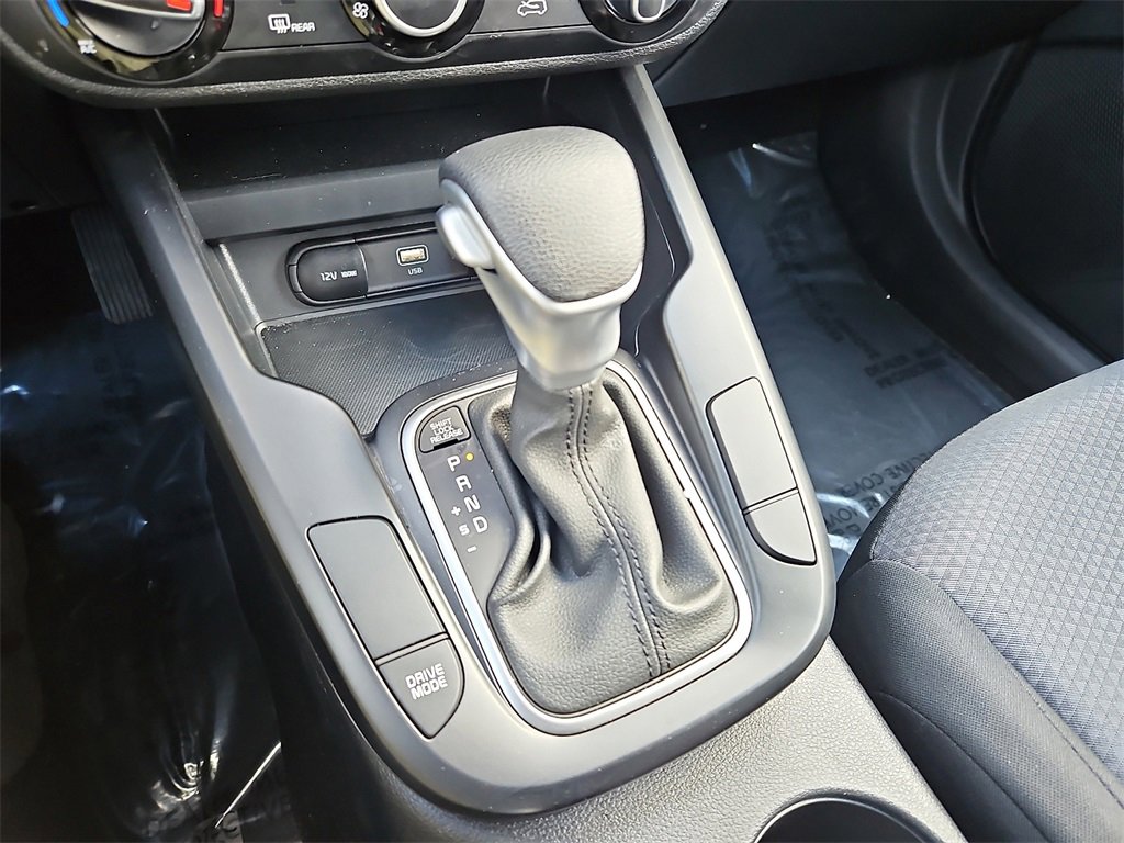 Certified 2025 Kia Soul LX w/ LX Technology Package image 15