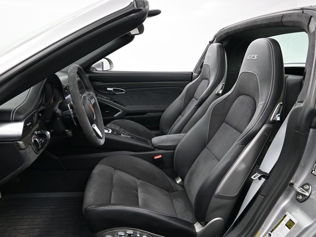 Certified 2019 Porsche 911 Targa 4 GTS image 5