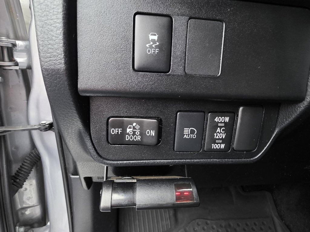 Used 2020 Toyota Tacoma TRD Off-Road image 15