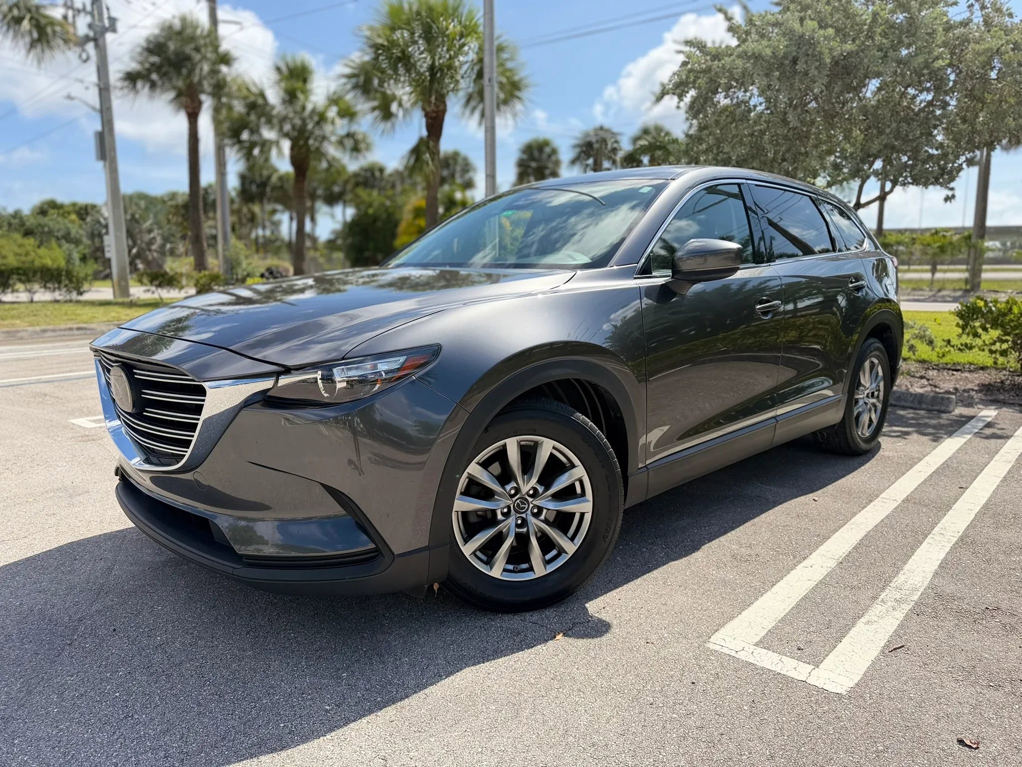 Used 2018 MAZDA CX-9 Touring FWD image 2