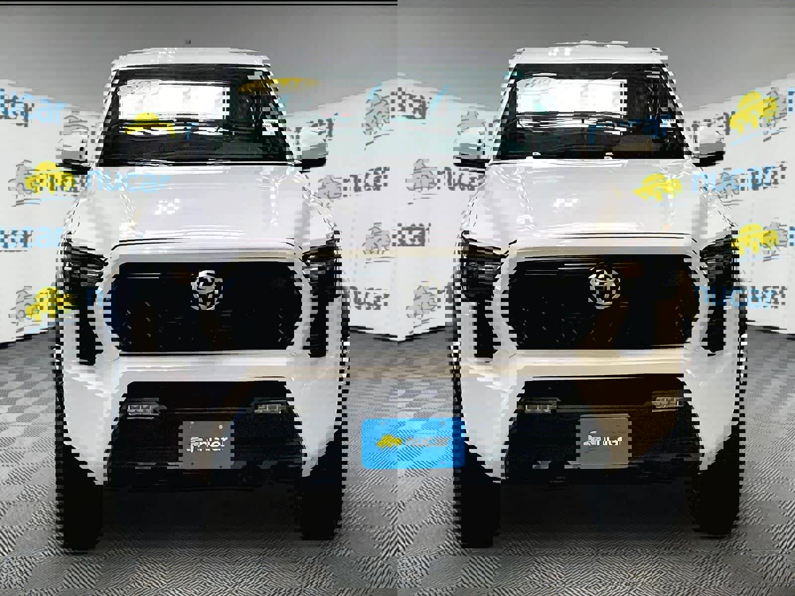 Used 2025 Toyota Tacoma TRD Off-Road image 2