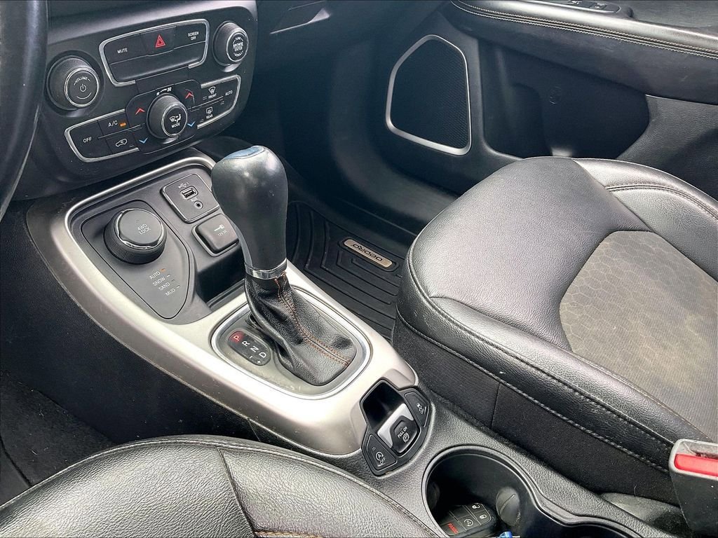 Used 2021 Jeep Compass Latitude w/ Convenience Group AWD/4WD image 19