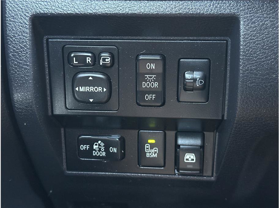 Used 2017 Toyota Tundra 1794 Edition AWD/4WD image 26