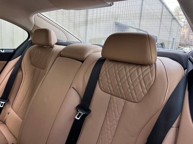 Used 2019 BMW 740i w/ Executive Package image 22