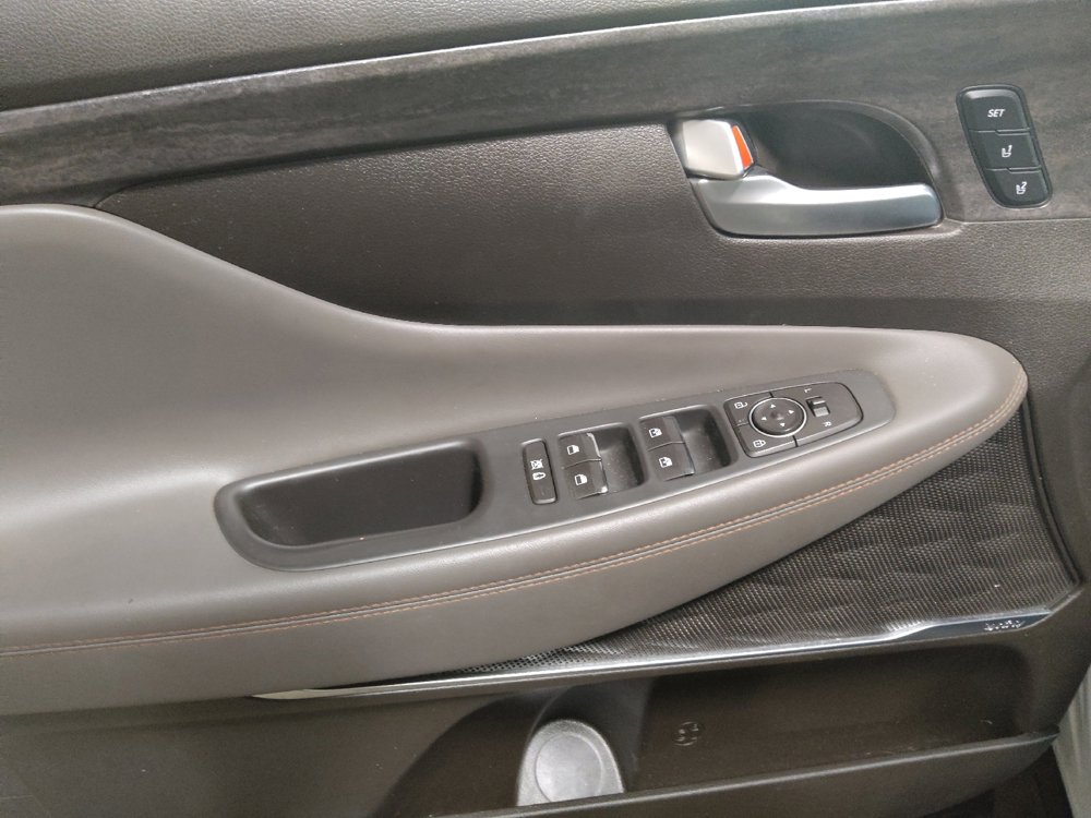 Used 2020 Hyundai Santa Fe Limited image 27