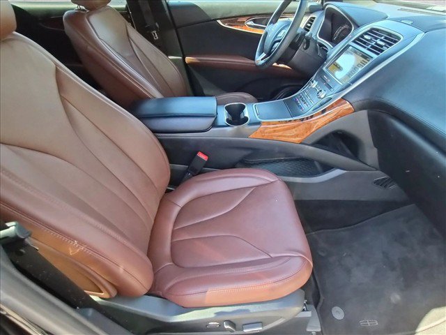 Used 2018 Lincoln MKX Reserve w/ Lincoln MKX Climate Package AWD/4WD image 19