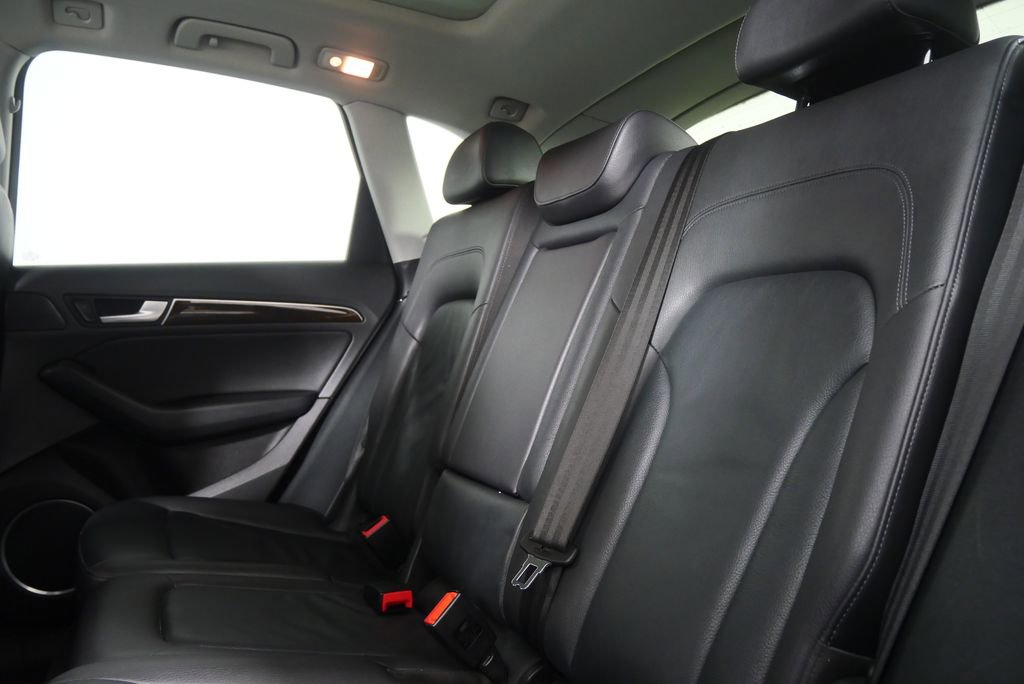 Used 2016 Audi Q5 2.0T Premium Plus w/ Technology Package image 13