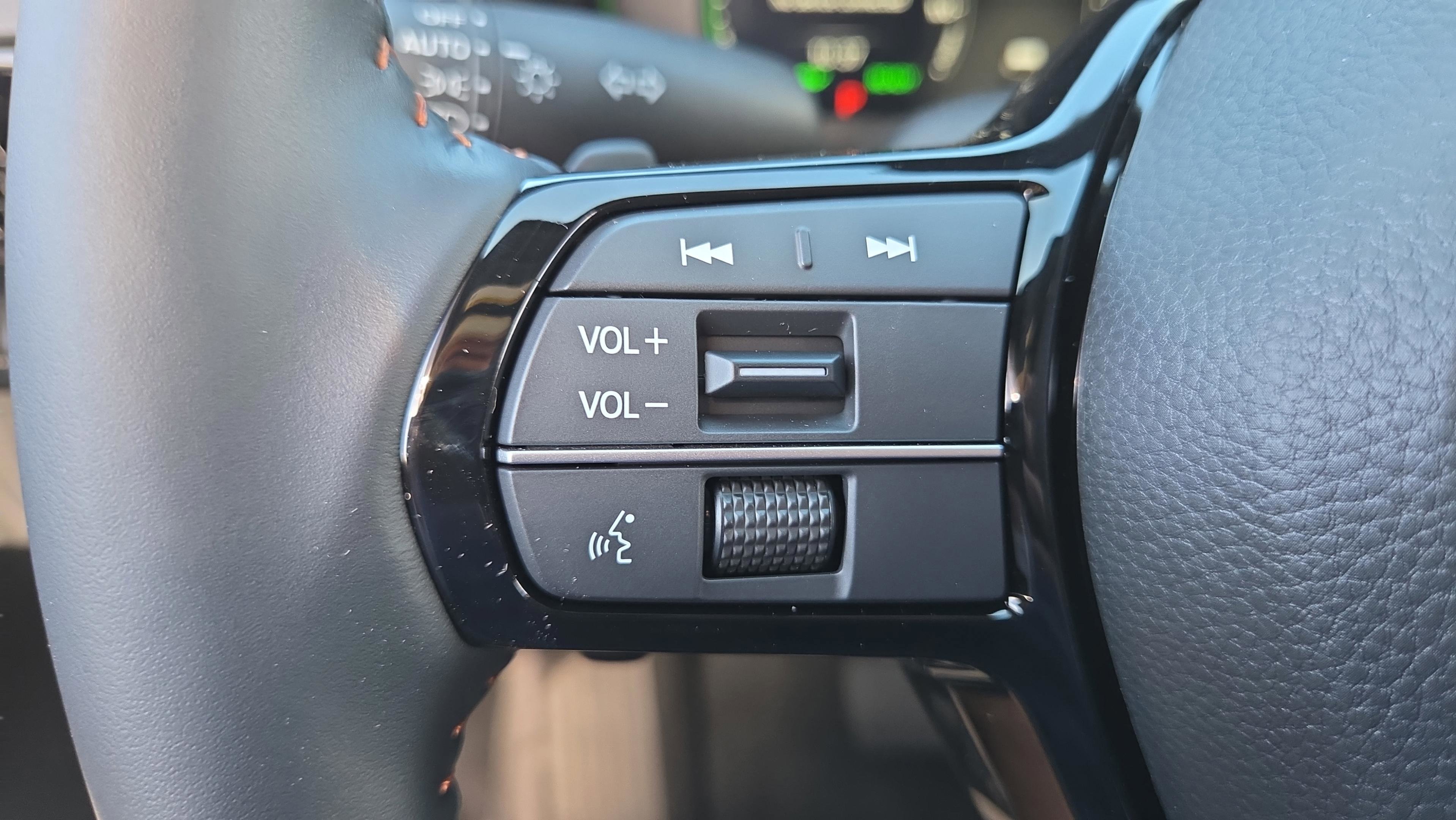 Used 2026 Honda CR-V Sport Touring image 24