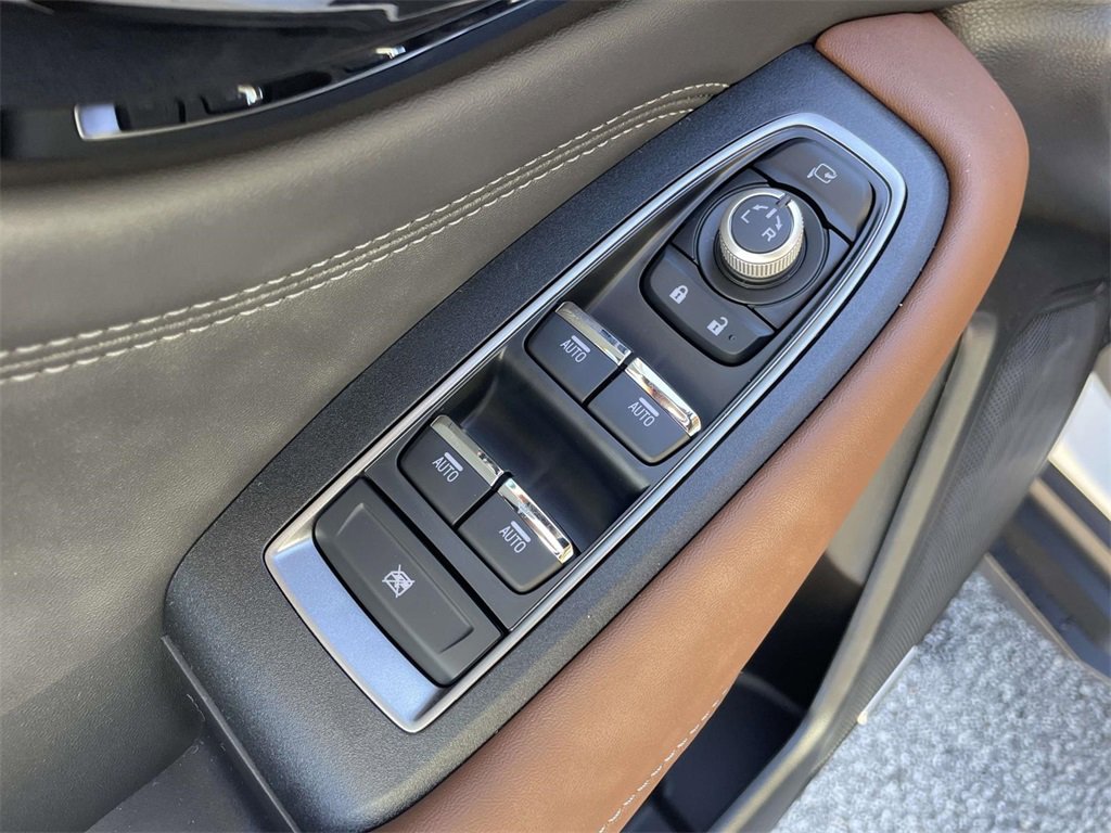 New 2025 Subaru Outback Touring image 8