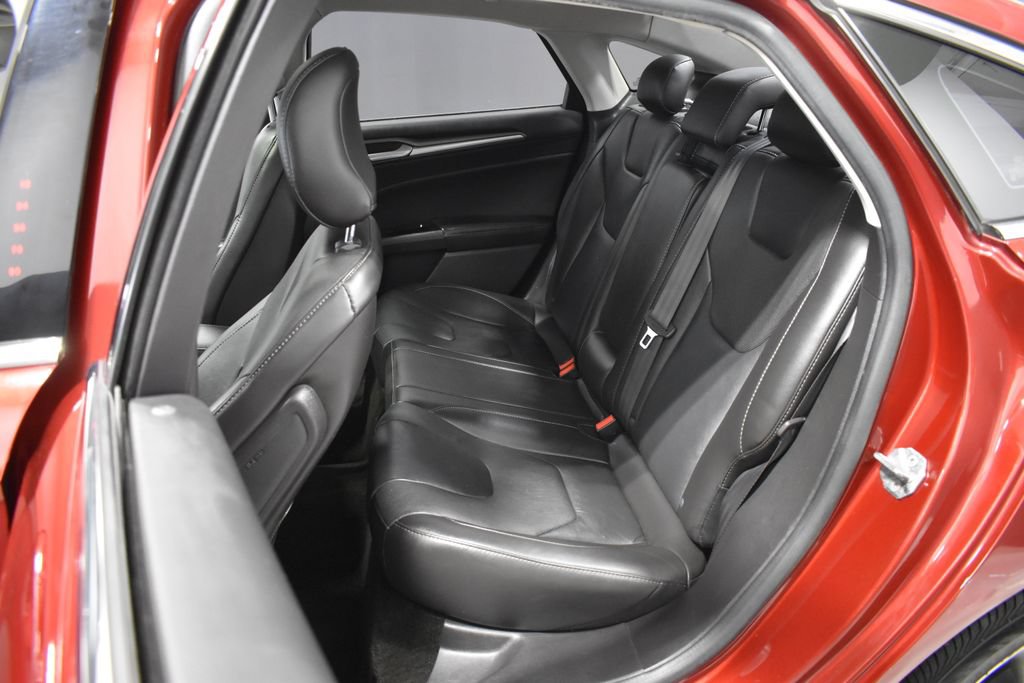 Used 2016 Ford Fusion Titanium FWD image 31
