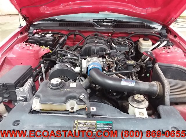 Used 2005 Ford Mustang Deluxe Coupe image 9